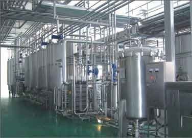 Chine Chaîne de production de boisson de lait d'amande, équipement industriel de boissons de boisson fournisseur